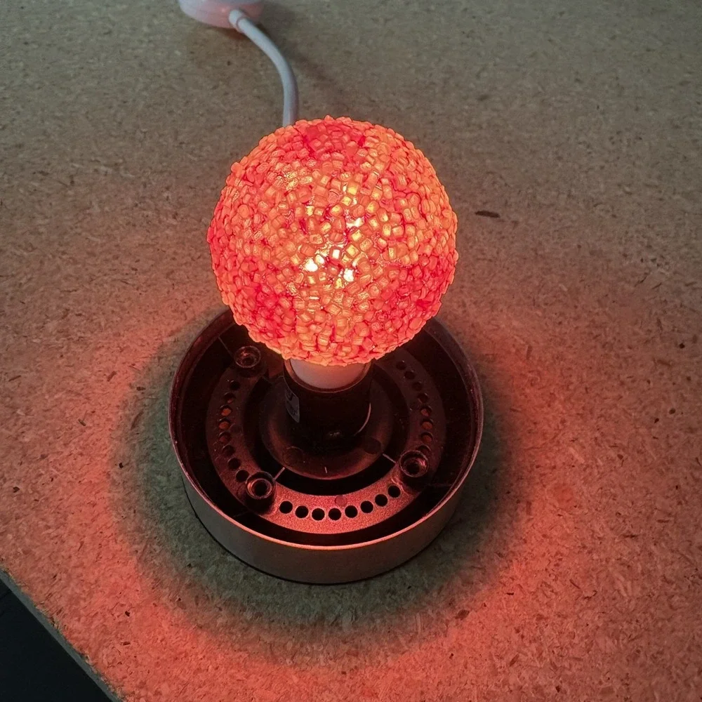 Lot Of 5 Vintage GE Lighted Ice‎ Bulbs Red/White Christmas Light Frosted Sugared